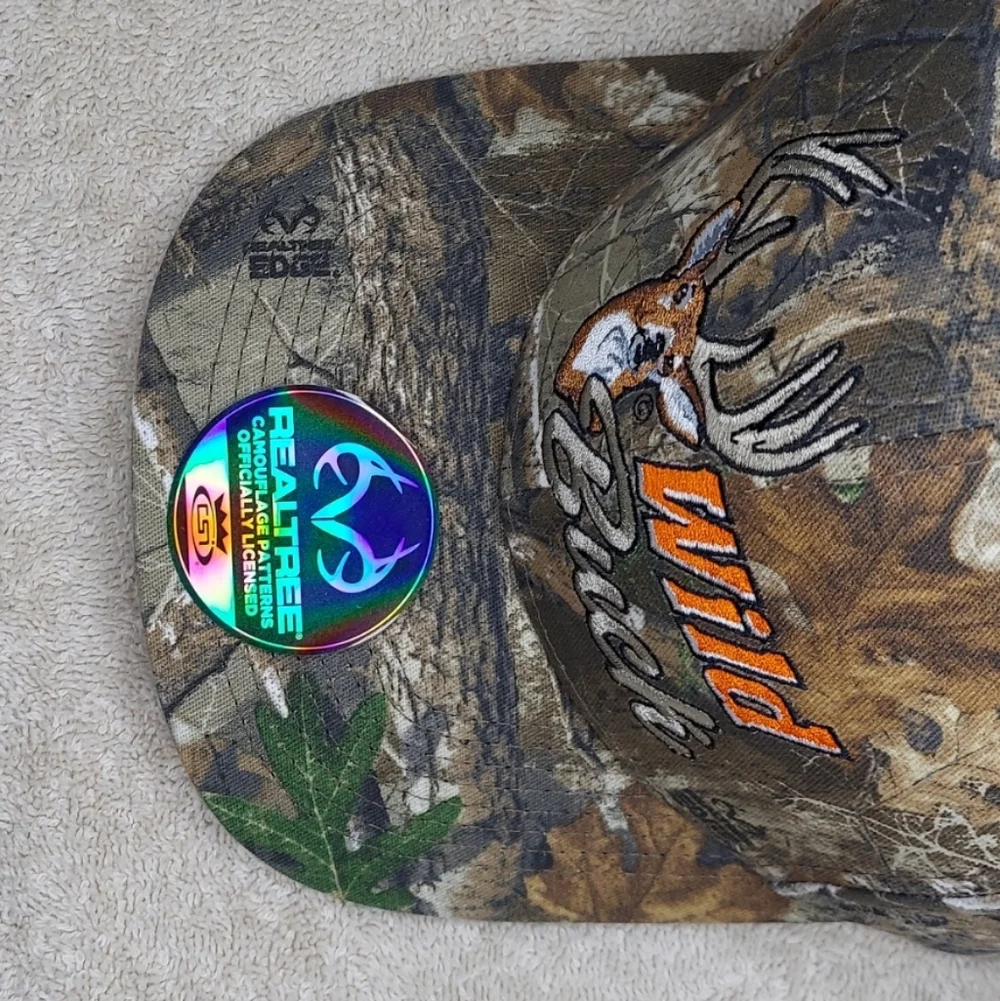 Realtree Wild Buck Embroidered Camouflage Adjustable Men Hat NWT Sporty Outdoors